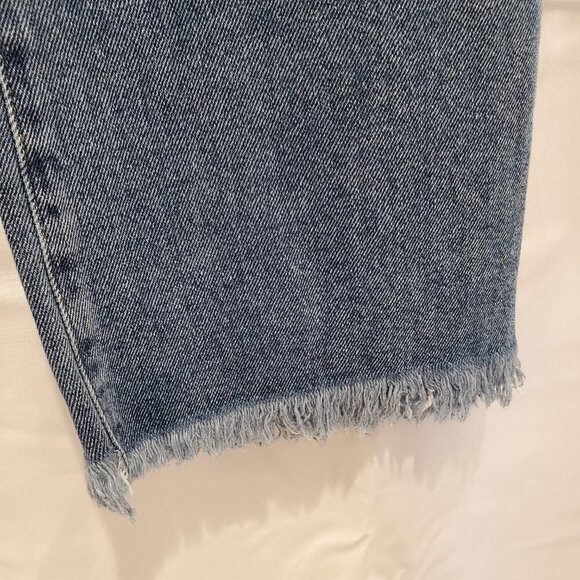 NWT REWASH BRAND SZ 7/28 High Rise Kick Bell Distressed Crop Blue Jeans - Picture 5 of 9